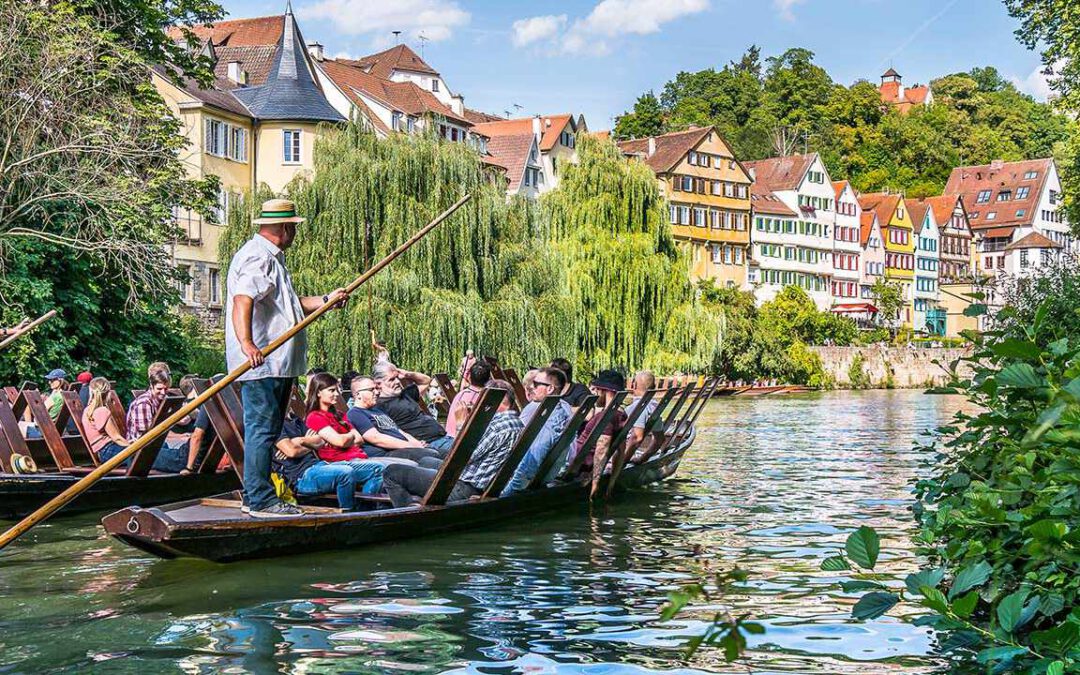 Stocherkahn auf dem Neckar
